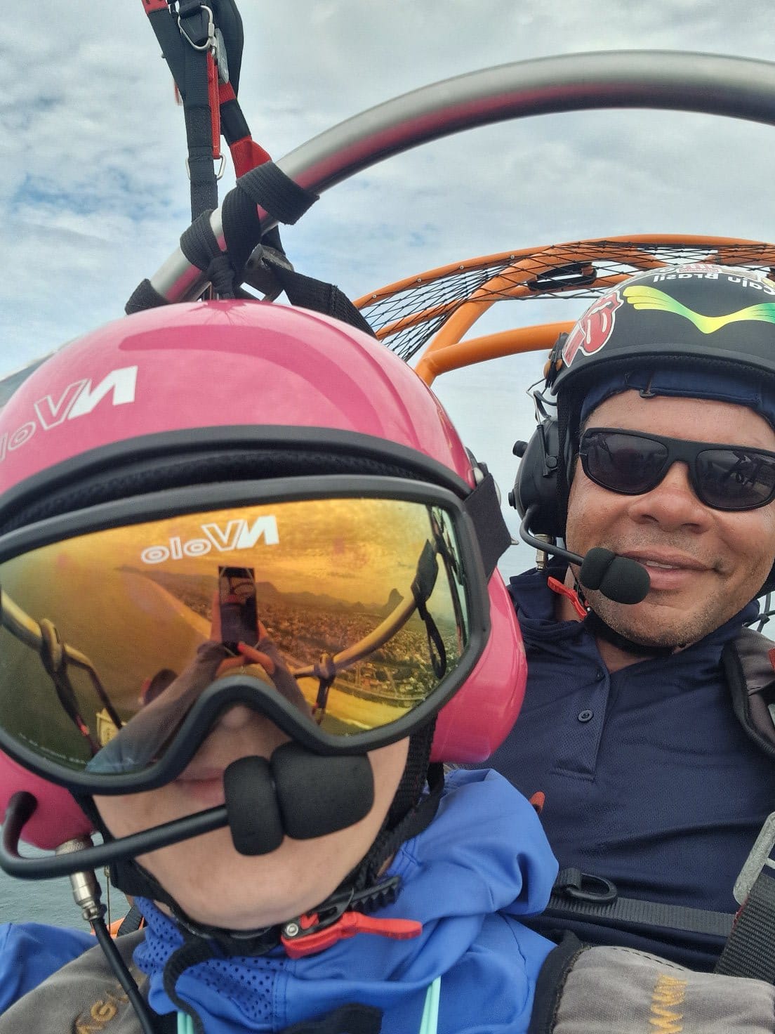 Tandem flight selfie